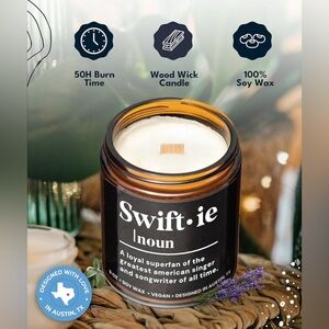 ROSA-VILA 100% Soy Candle - LAVENDER & SAGE - SWIFTIE CANDLE  - Wood Wick - NEW